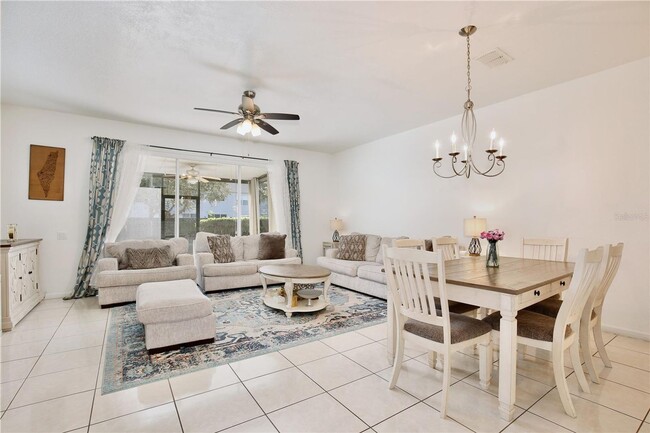 Building Photo - 3 Bedroom/2.5 Bathroom 2 Story Townhouse AVAILABLE APRIL 10th!