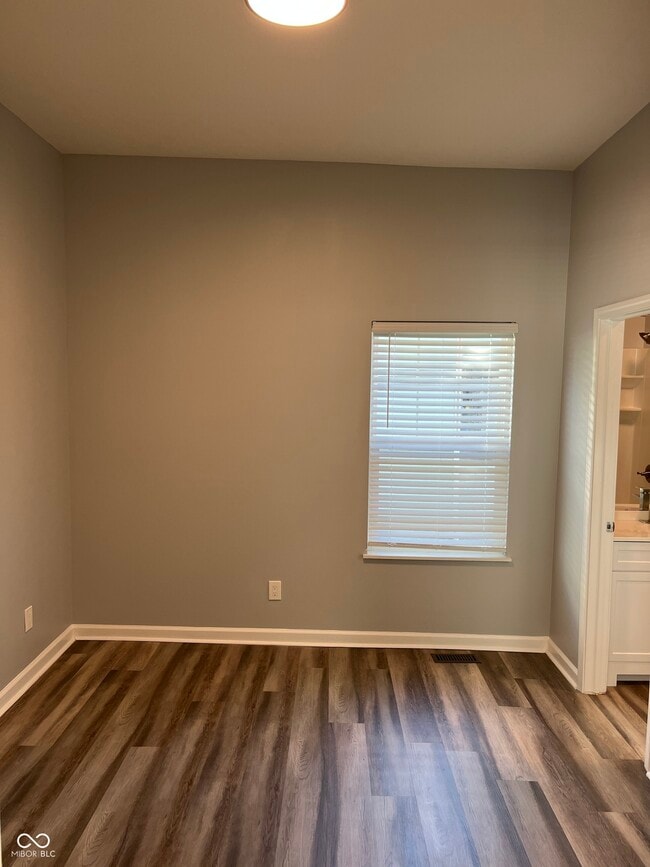 Foto del edificio - 838 N Temple Ave