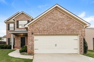 Building Photo - 2664 Calvary Dr