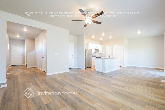 Foto del edificio - 7307 Dolores Ave