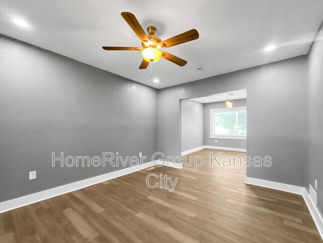 Foto del edificio - 3501 E 34th St
