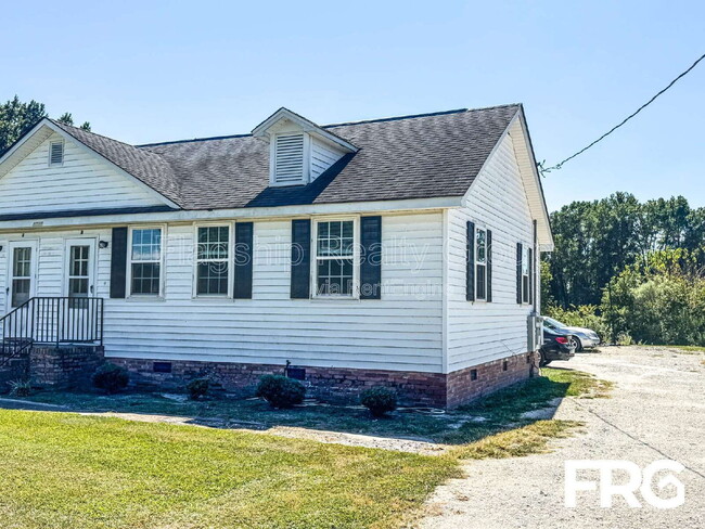 Building Photo - 1716 Tommys Rd