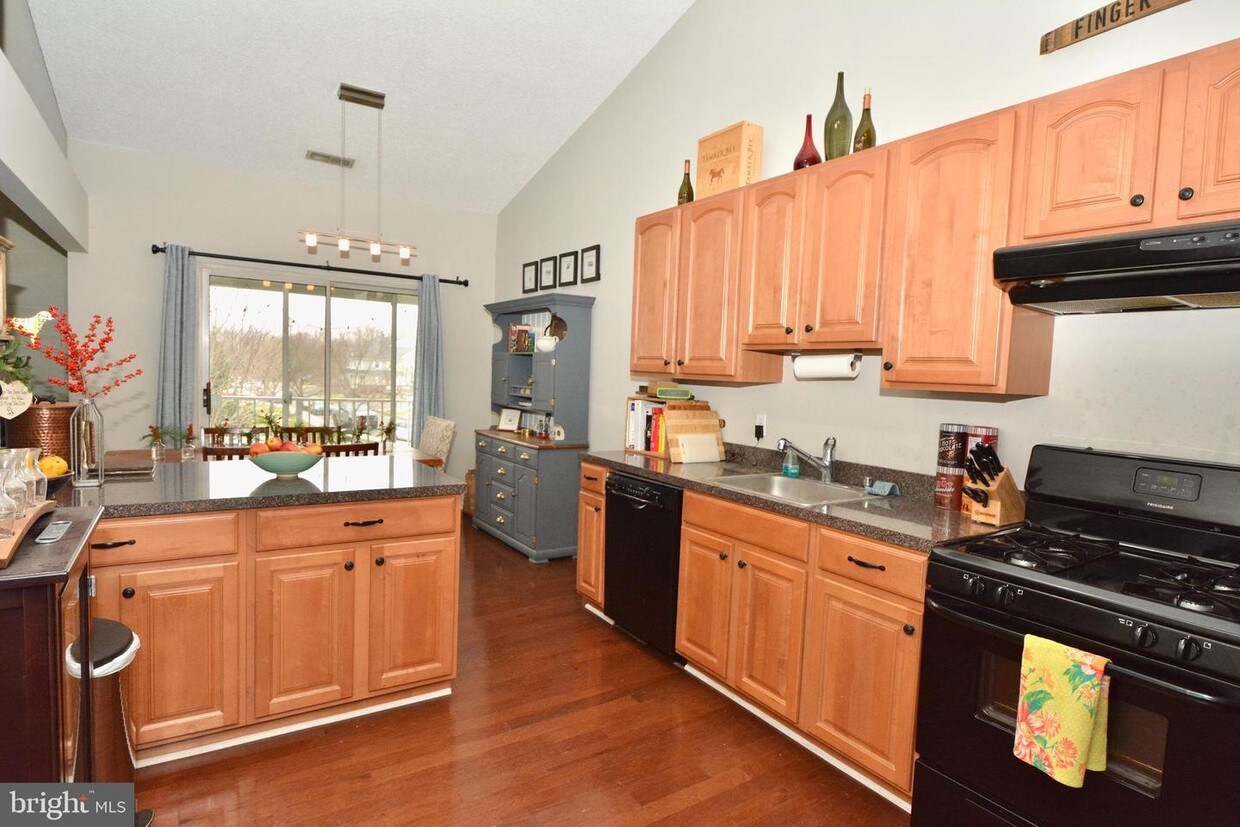 1108 Eagles Chase Dr, Lawrence Township, NJ 08648 Condo for Rent in Lawrence Township, NJ