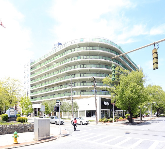 Primary Photo - Cameo House