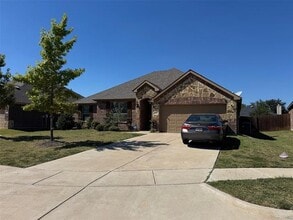 Building Photo - 144 Landsdale Cir