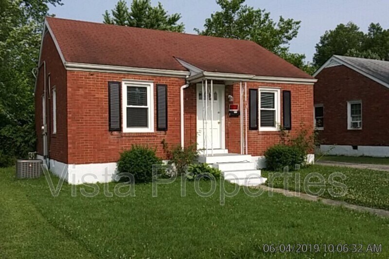 1021 W Indian Trail, Louisville, KY 40213 House Rental in Louisville