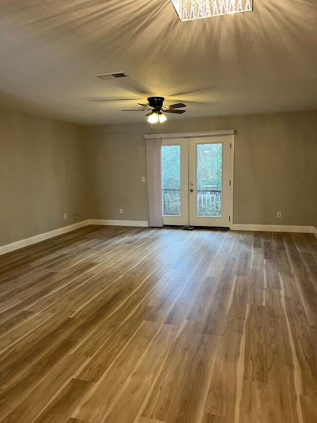 Foto del edificio - 2397 Emerald Ridge Loop