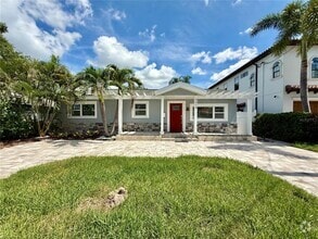 Building Photo - 3419 W Empedrado St