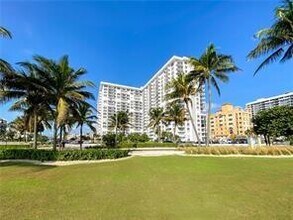 Building Photo - 405 N Ocean Blvd