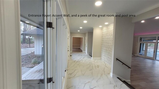 Foto del edificio - 9610 Farmbrook Ln