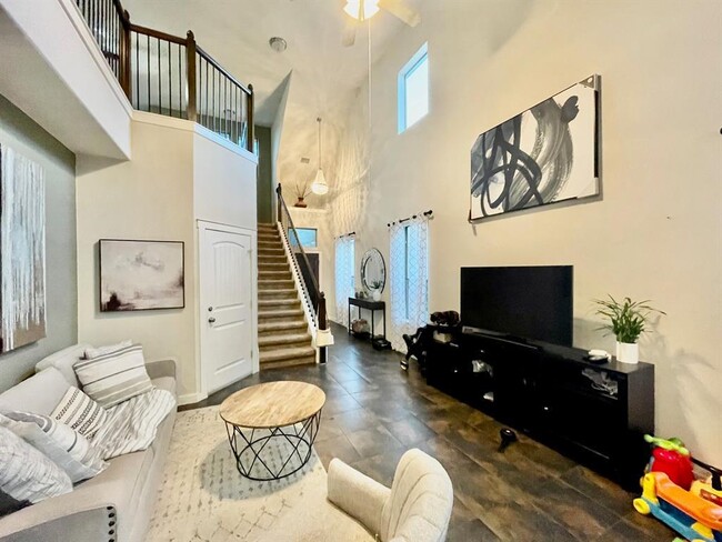 Building Photo - 2101 Rivers Edge Way