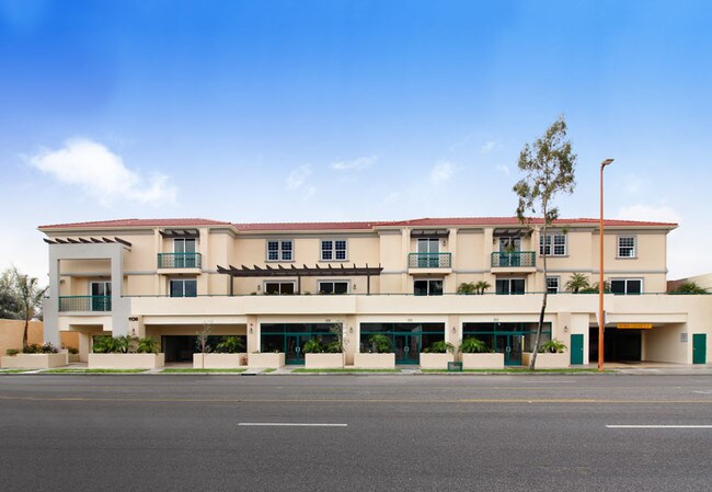 Building Photo - The Colorado Villas