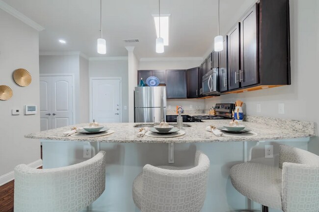 Foto del edificio - Yes, It Has That Feel