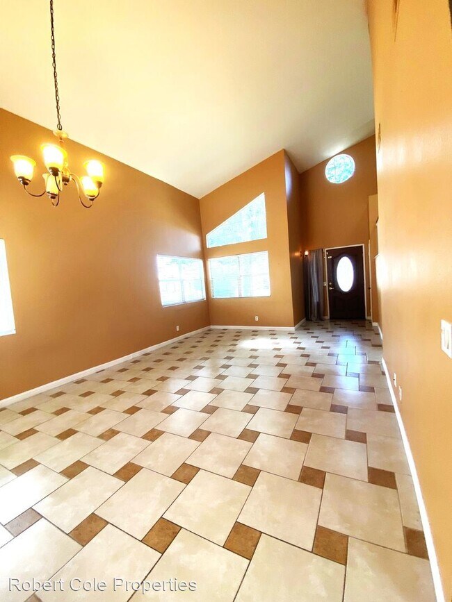 Building Photo - 3 br, 2.5 bath House - 22716 Cervera Road