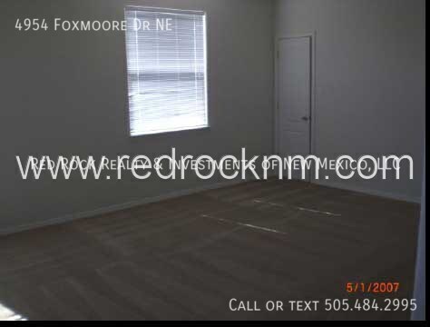 Foto del edificio - 4954 Foxmoore Dr NE