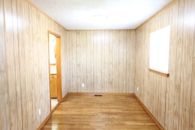 Foto del edificio - 3 Bedroom 1 Full Bath + Picture Perfect In & Out! You will LOVE IT!!