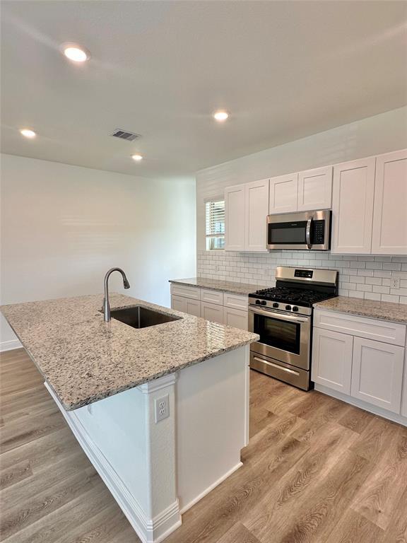 Building Photo - 8622 Flamingo Bay Ln