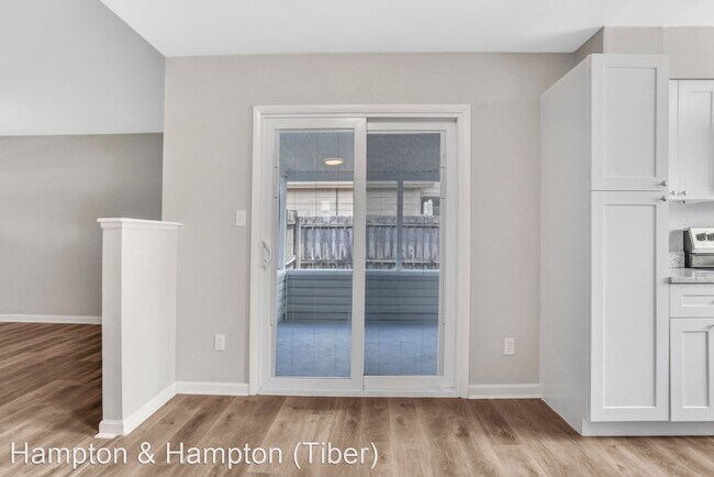 Foto del edificio - 3 br, 2 bath House - 2103 CHURCHILL DOWNS CIR