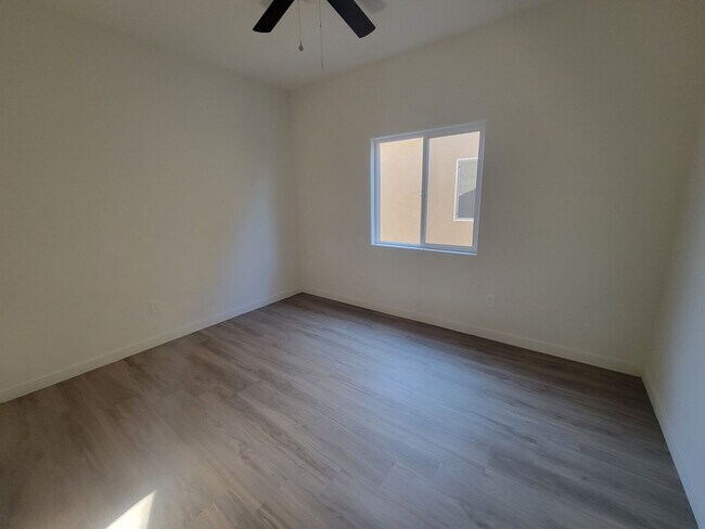 Foto del edificio - 8316 Grandy St