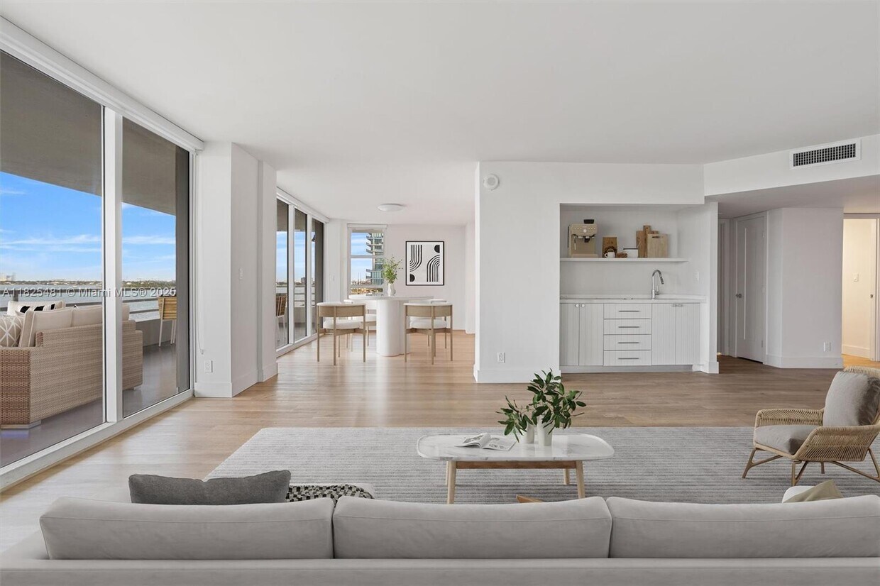 Foto principal - 555 NE 34th St