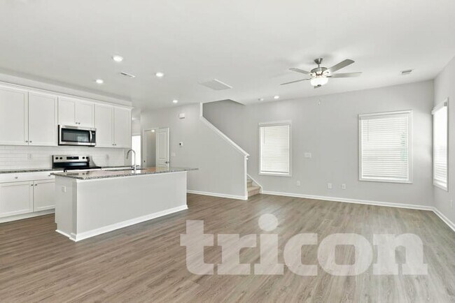 Building Photo - 6060 Dutton Dr