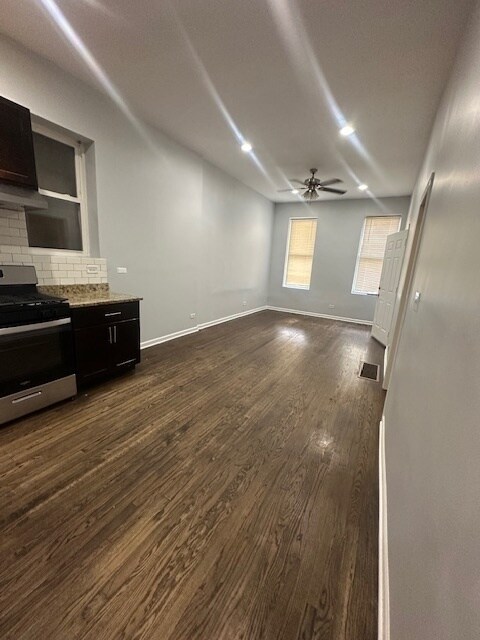 Foto del edificio - 2829 W Polk St