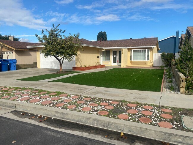 Foto del edificio - Harbor City- Single Family Home