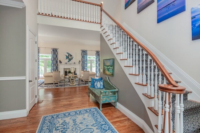 Foto del edificio - 6 Old School House Ln