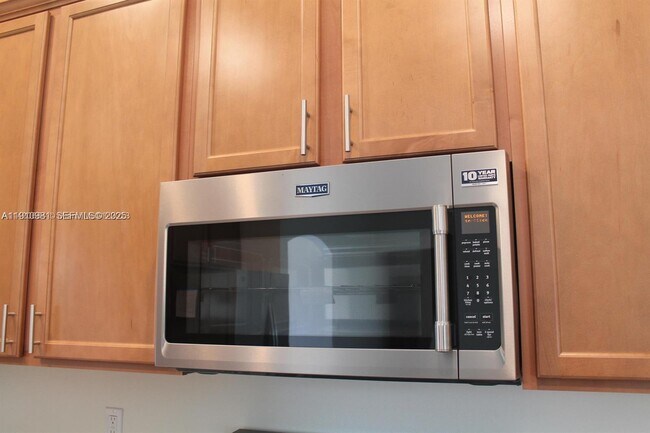 Building Photo - 5838 NW Coosa Dr