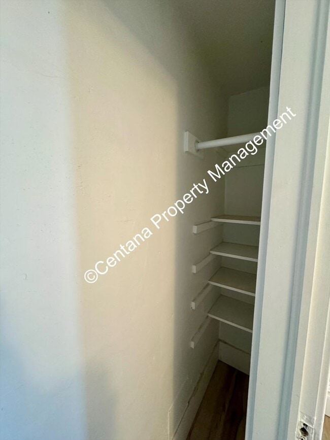 Foto del edificio - 722 S Montana St