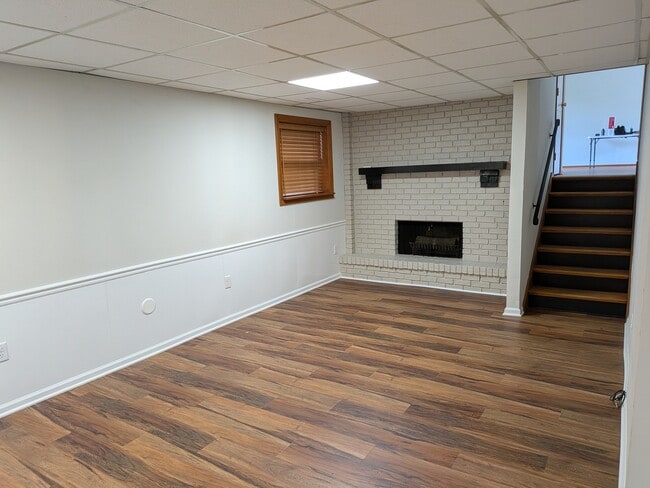 Building Photo - 1707 Cherrywood Ln