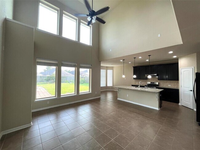 Foto del edificio - 9406 Vista Falls Ct