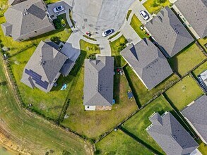 Building Photo - 2092 Terra Rose Dr