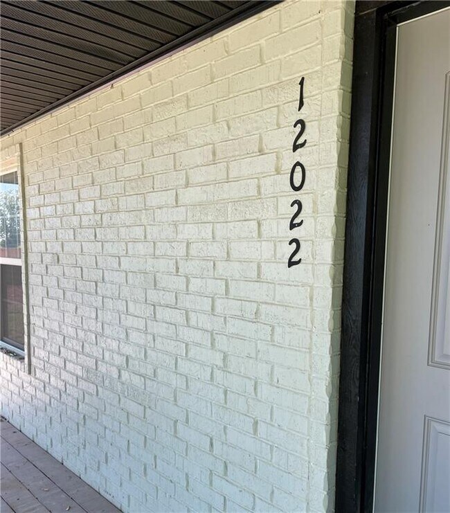 Foto del edificio - 12022 Farrar Rd
