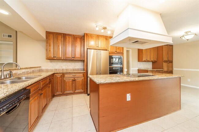 Foto del edificio - 11407 Briar Rose Dr