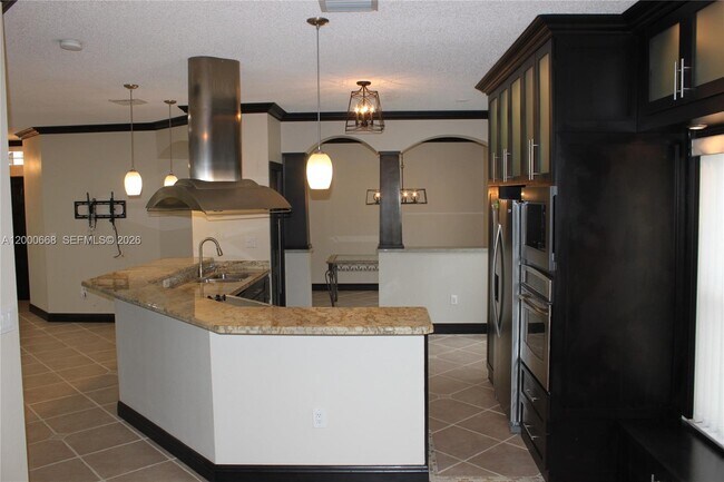 Foto del edificio - 1325 NW 192nd Terrace