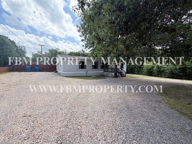 Foto del edificio - 102 Acres Loop