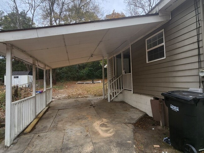 Building Photo - 3 Bed 2 Bath - North Columbus