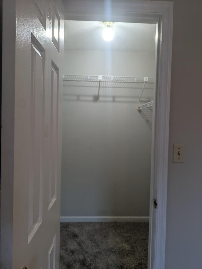 Building Photo - 2139 Holt St