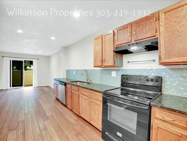 Building Photo - 2020 Gyros Cir
