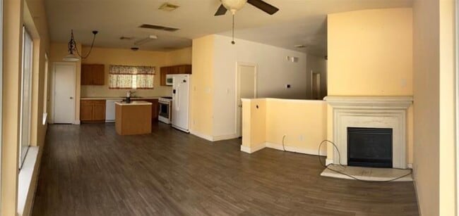 Building Photo - 9854 Farrell Dr