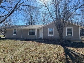 Building Photo - 12 SE 190 Rd