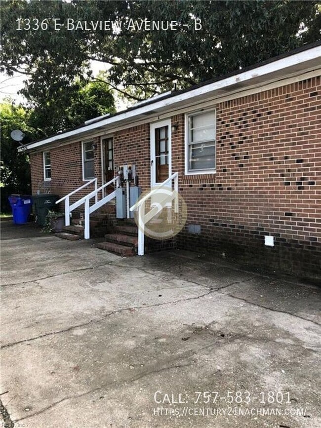 Photo - 1336 E Balview Avenue-B Apartment