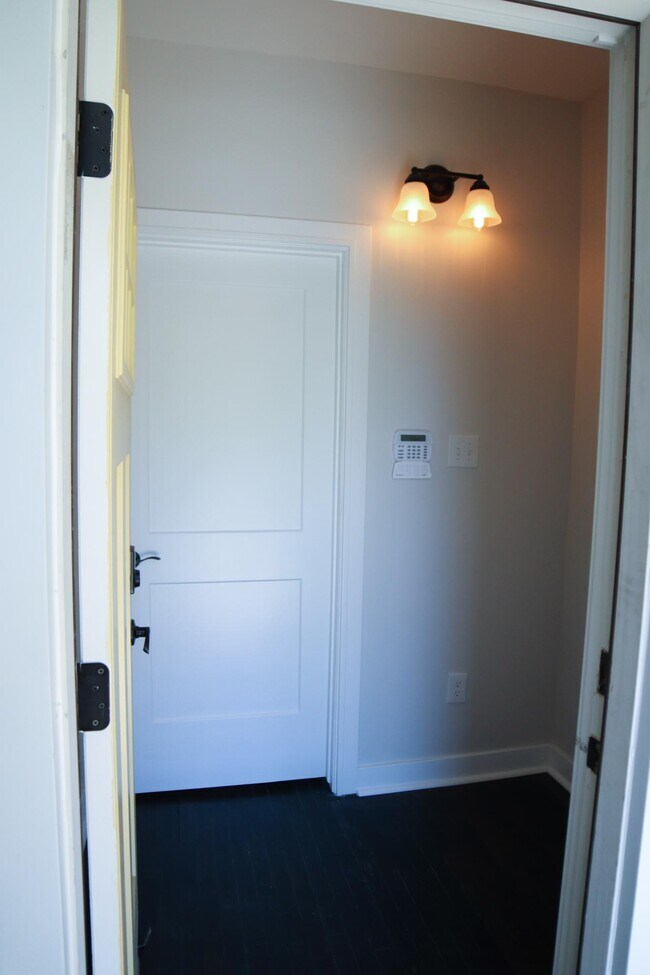 Foyer - 2430 Beals St