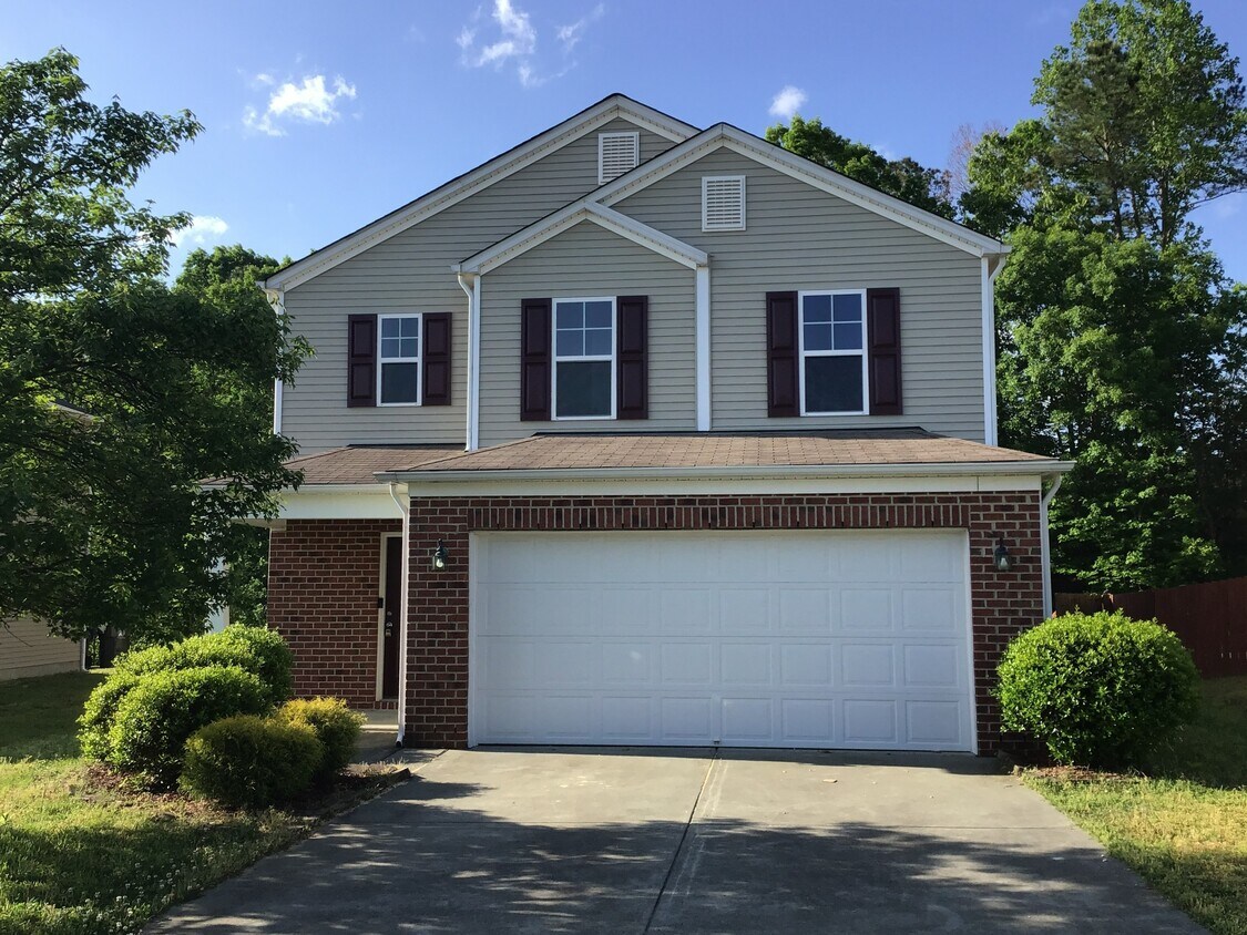 Foto principal - 6612 Horseback Lane