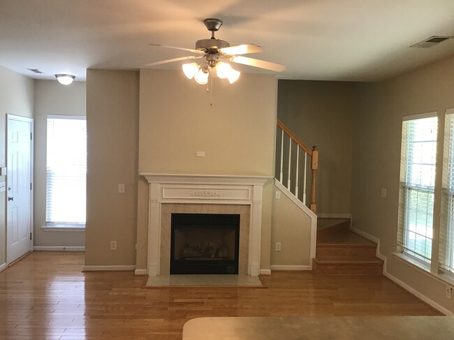 Building Photo - 3309 Glamorgan Ct