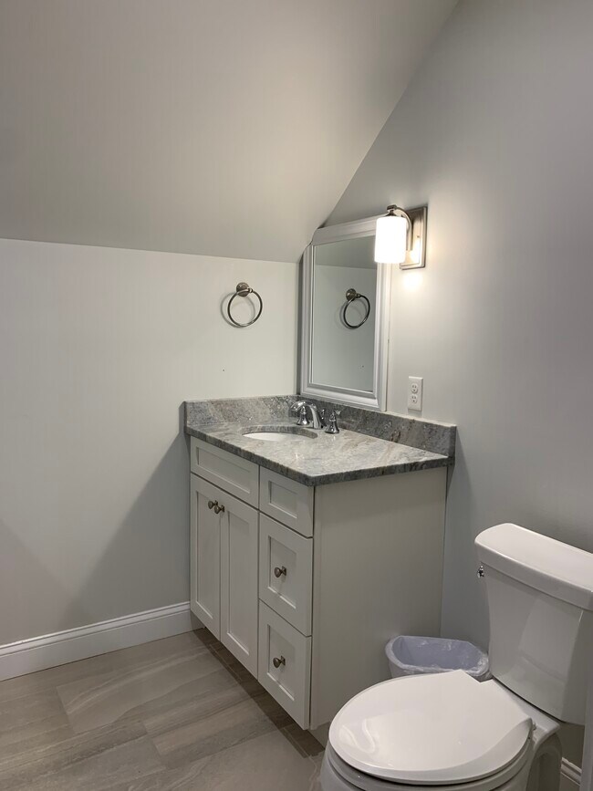bathroom - 442 Buxton Rd