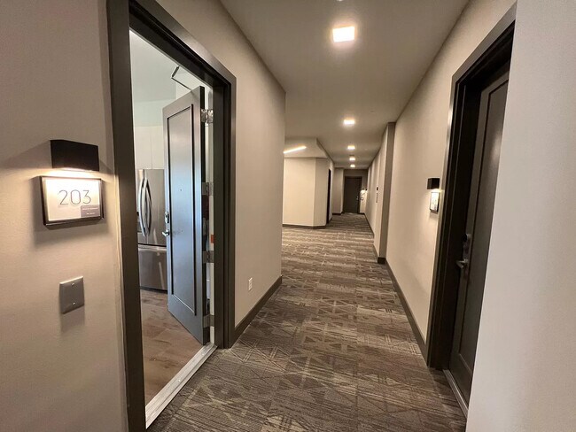 Foto del edificio - 1125 10th Ave N