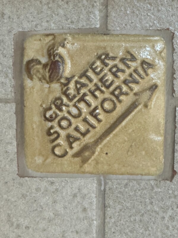 Foto del edificio - 1719 Loma Vista St