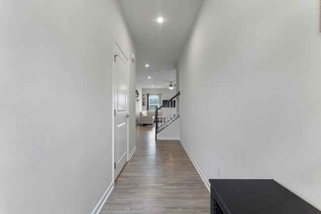 Photo - 5103 Spruce Rd Townhome